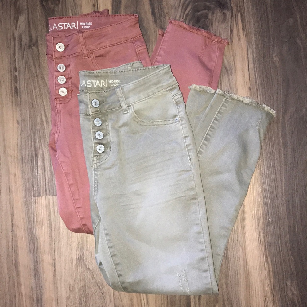 MOVING sale !!! Two for One Vanilla Star Capri’s!!